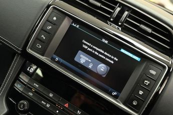 JAGUAR F-PACE 2.0 D180 R-Sport SUV 5dr Diesel Auto AWD Euro 6 (s/s) (180 ps) +