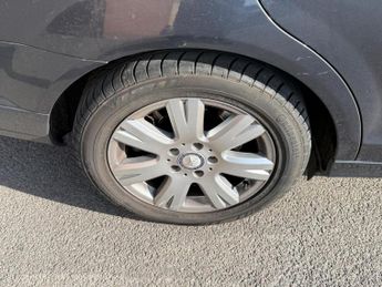 Mercedes-Benz C Class 2.1 C200 CDI BlueEfficiency Executive SE Auto Euro 5 4dr
