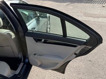Mercedes-Benz C Class 2.1 C200 CDI BlueEfficiency Executive SE Auto Euro 5 4dr