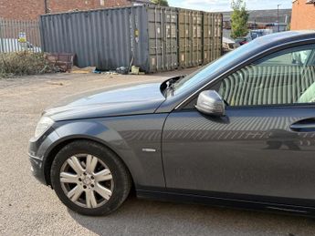 Mercedes-Benz C Class 2.1 C200 CDI BlueEfficiency Executive SE Auto Euro 5 4dr