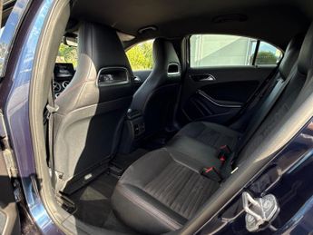 Mercedes-Benz A Class 1.5 A180d AMG Line 7G-DCT Euro 6 (s/s) 5dr