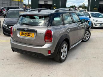 MINI Countryman 1.5 7.6kWh Cooper SE Classic Auto ALL4 Euro 6 (s/s) 5dr