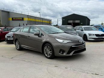 Toyota Avensis 2.0 D-4D Business Edition Euro 6 (s/s) 4dr