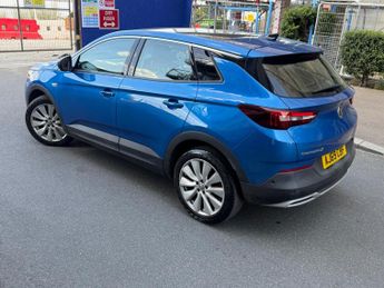 Vauxhall Grandland X 1.2 Turbo Elite Nav Auto Euro 6 (s/s) 5dr
