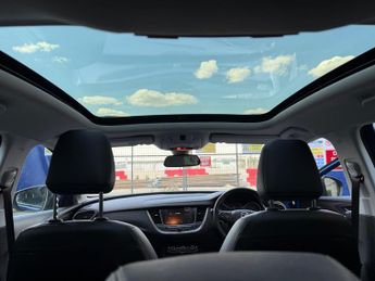 Vauxhall Grandland X 1.2 Turbo Elite Nav Auto Euro 6 (s/s) 5dr
