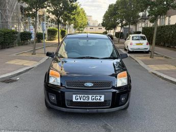 Ford Fusion 1.6 Zetec 5dr
