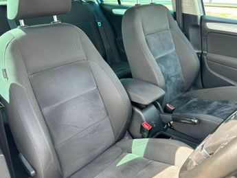 Volkswagen Golf 2.0 TDI BlueMotion Tech GT Euro 5 (s/s) 5dr