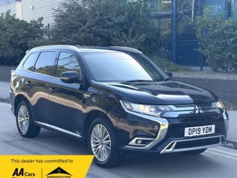 Mitsubishi Outlander 2.4h TwinMotor 13.8kWh 4hs CVT 4WD Euro 6 (s/s) 5dr