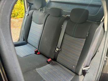 Nissan Leaf 39kWh Acenta Auto 5dr
