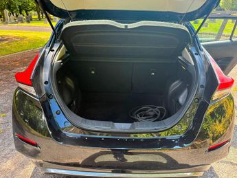 Nissan Leaf 39kWh Acenta Auto 5dr
