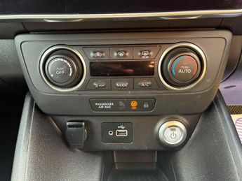 Nissan Leaf 39kWh Acenta Auto 5dr