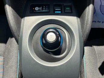 Nissan Leaf 39kWh Acenta Auto 5dr