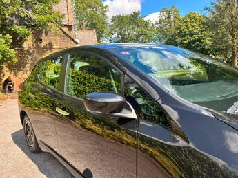 Nissan Leaf 39kWh Acenta Auto 5dr