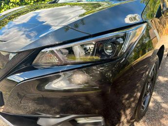 Nissan Leaf 39kWh Acenta Auto 5dr