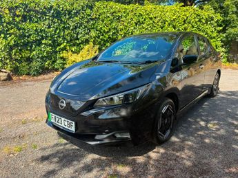 Nissan Leaf 39kWh Acenta Auto 5dr
