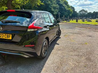 Nissan Leaf 39kWh Acenta Auto 5dr