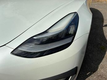 Tesla Model 3 (Dual Motor) Performance Auto 4WDE 4dr (Performance Upgrade)