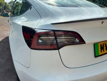 Tesla Model 3 (Dual Motor) Performance Auto 4WDE 4dr (Performance Upgrade)