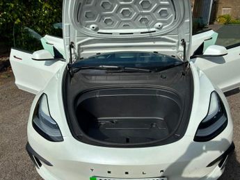 Tesla Model 3 (Dual Motor) Performance Auto 4WDE 4dr (Performance Upgrade)