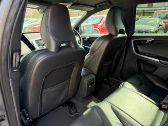 Volvo XC60 2.4 D5 R-Design Lux Nav Auto AWD Euro 6 (s/s) 5dr