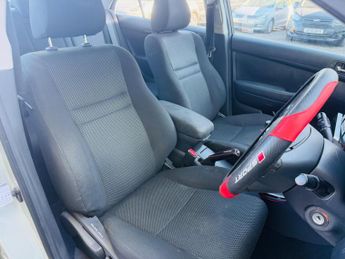 Toyota Avensis 1.8 VVT-i T3-X 5dr