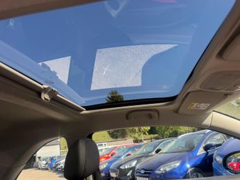 Vauxhall ADAM 1.4 16v GLAM Euro 5 3dr