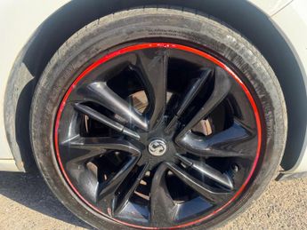 Vauxhall ADAM 1.4 16v GLAM Euro 5 3dr