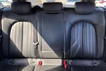 Audi A6 Avant 2.0 TDI ultra Black Edition S Tronic Euro 6 (s/s) 5dr