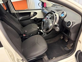 Peugeot 107 1.0 12V Allure Euro 5 5dr