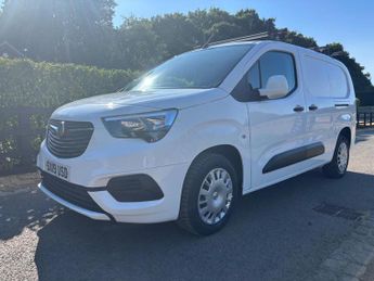 Vauxhall Combo 1.5 Turbo D 2300 Sportive L2 H1 Euro 6 (s/s) 4dr
