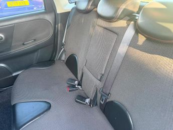 Nissan Note 1.6 16V Tekna Auto Euro 4 5dr