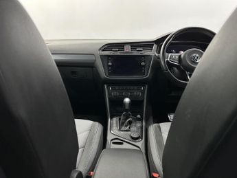 Volkswagen Tiguan 2.0 TDI R-Line Tech DSG 4Motion Euro 6 (s/s) 5dr