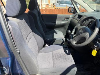 Toyota Corolla Verso 1.8 VVT-i T3 5dr