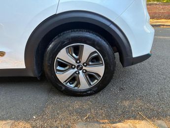Kia Niro 1.6 GDi 8.9kWh 3 DCT Euro 6 (s/s) 5dr