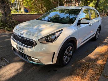 Kia Niro 1.6 GDi 8.9kWh 3 DCT Euro 6 (s/s) 5dr