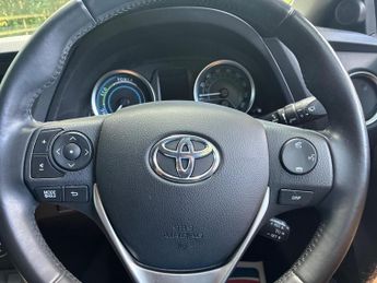 Toyota Auris 1.8 VVT-h Excel CVT Euro 5 (s/s) 5dr
