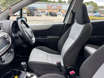 Toyota Yaris 1.33 Dual VVT-i T Spirit Multidrive S Euro 5 5dr