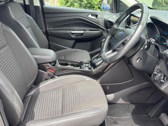 Ford Kuga 2.0 TDCi Titanium Powershift Euro 6 5dr