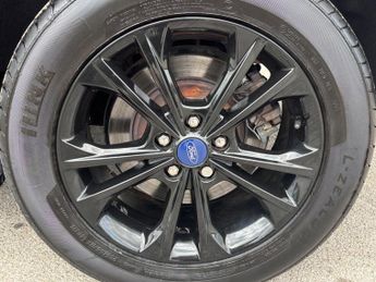 Ford Kuga 2.0 TDCi Titanium Powershift Euro 6 5dr