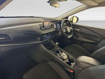 Nissan Qashqai 1.3 DIG-T MHEV Acenta Premium SUV 5dr Petrol Hybrid Manual Euro 