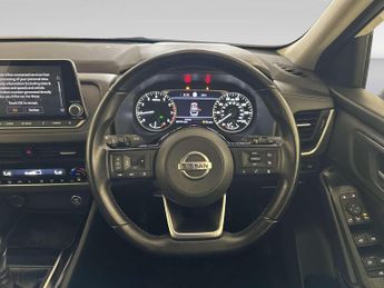 Nissan Qashqai 1.3 DIG-T MHEV Acenta Premium SUV 5dr Petrol Hybrid Manual Euro 