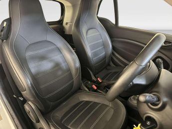 Smart fortwo 17.6kWh Prime (Premium) Coupe 2dr Electric Auto (22kW Charger) (