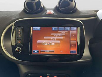 Smart fortwo 17.6kWh Prime (Premium) Coupe 2dr Electric Auto (22kW Charger) (