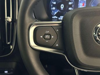 Volvo XC40 1.5h T4 Recharge 10.7kWh Plus SUV 5dr Petrol Plug-in Hybrid Auto