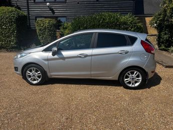 Ford Fiesta 1.0T EcoBoost Zetec Hatchback 5dr Petrol Manual Euro 5 (s/s) (10