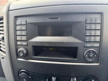Mercedes-Benz Sprinter 2.1 411 CDi RWD L3 4dr