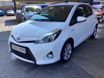 Toyota Yaris 1.5 VVT-h Icon Plus CVT Euro 5 5dr