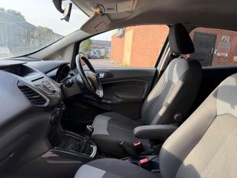 Ford EcoSport 1.0T EcoBoost Zetec Euro 6 (s/s) 5dr