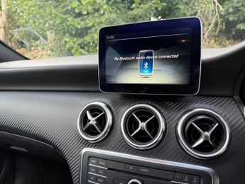 Mercedes-Benz A Class 2.1 A200d AMG Line (Premium Plus) 7G-DCT Euro 6 (s/s) 5dr