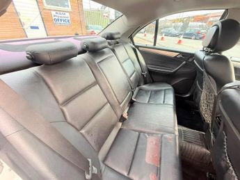Mercedes-Benz C Class 2.1 C220 CDI Avantgarde SE 4dr